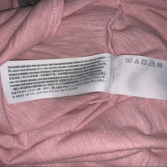 ⭐️Last sale!!! Best Offer!!! Abercrombie & Fitch 2 pack pink and blue t-shirts - Picture 13 of 13